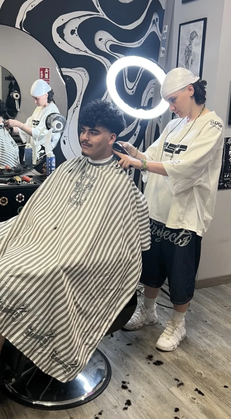 Nieves, barbera de Black Rituals Barber Shop en Málaga